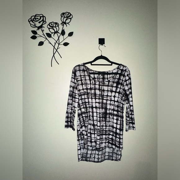 Mercer & Madison Tie Dye Print Long Tunic Long Sleeve Black White Size Small - Picture 1 of 8